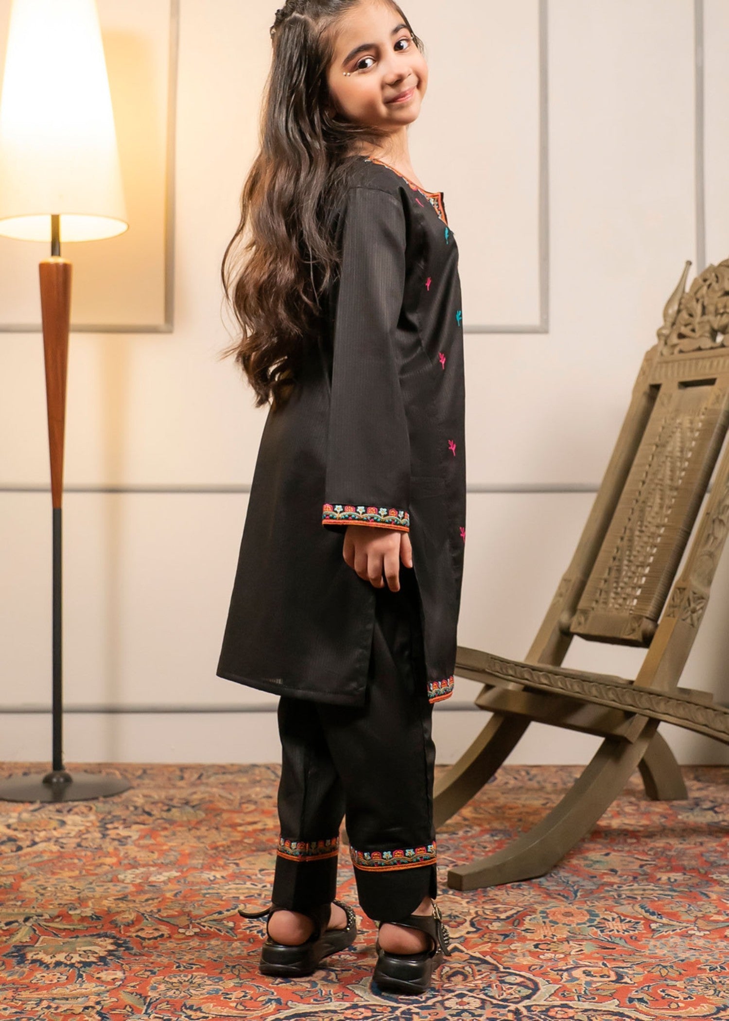 COTTON-EMBROIDERED-2-05 - Pc Suit Inemc