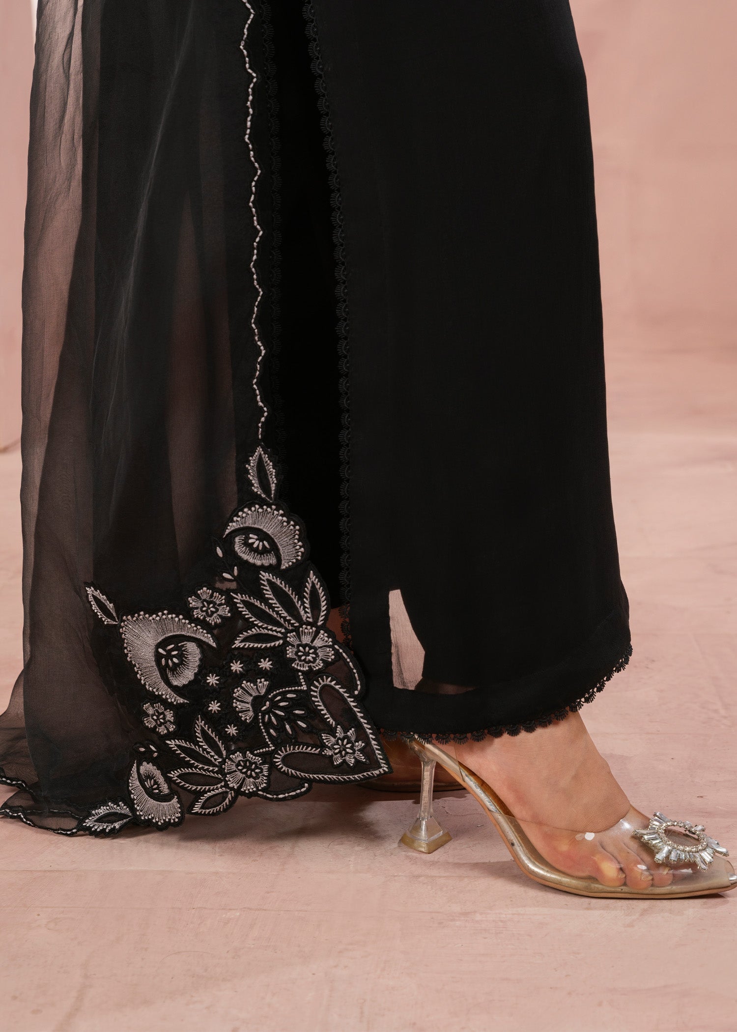 Rang-e-Haya Linear (Black)
