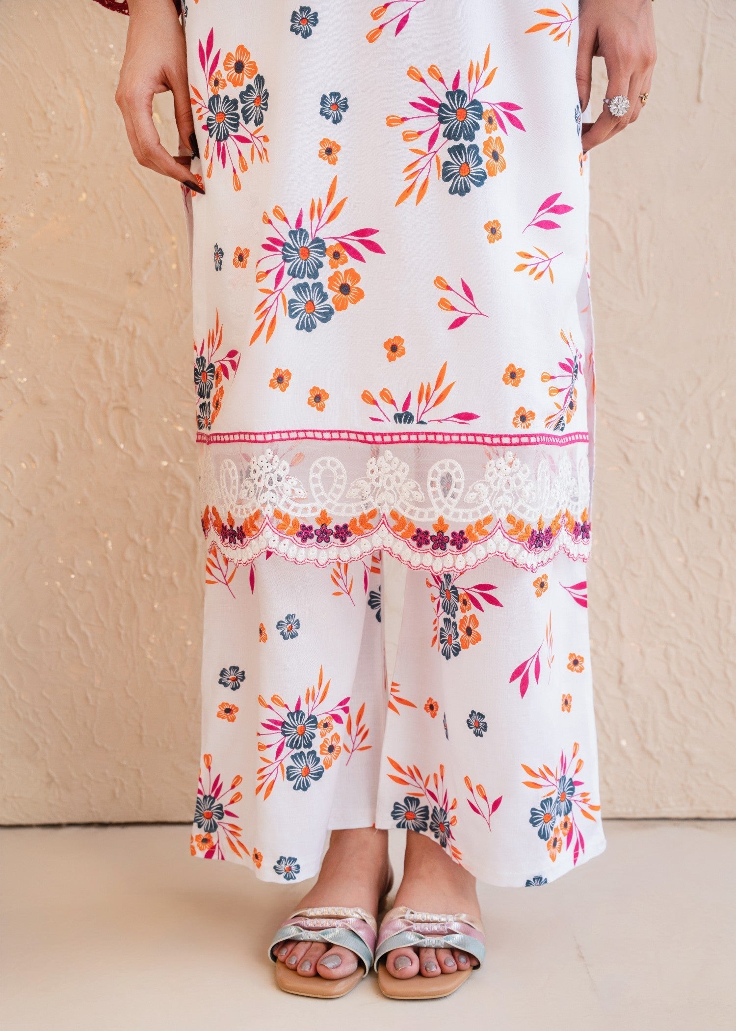 Tehzeeb Libas WHITE ELEGANCE EMBROIDERED 2PC