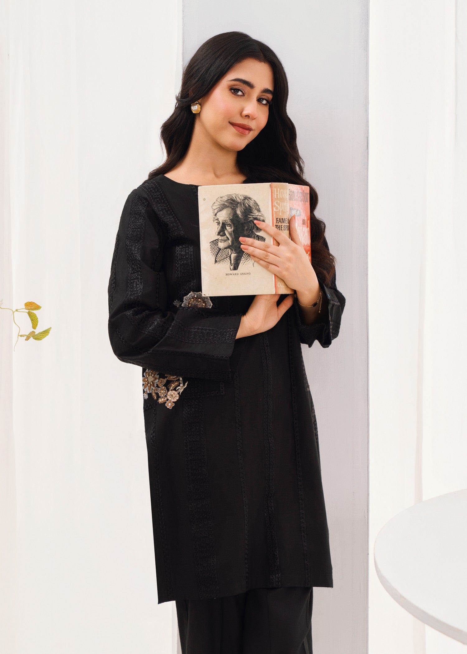 Sahibas By Mirza Nishat - Black