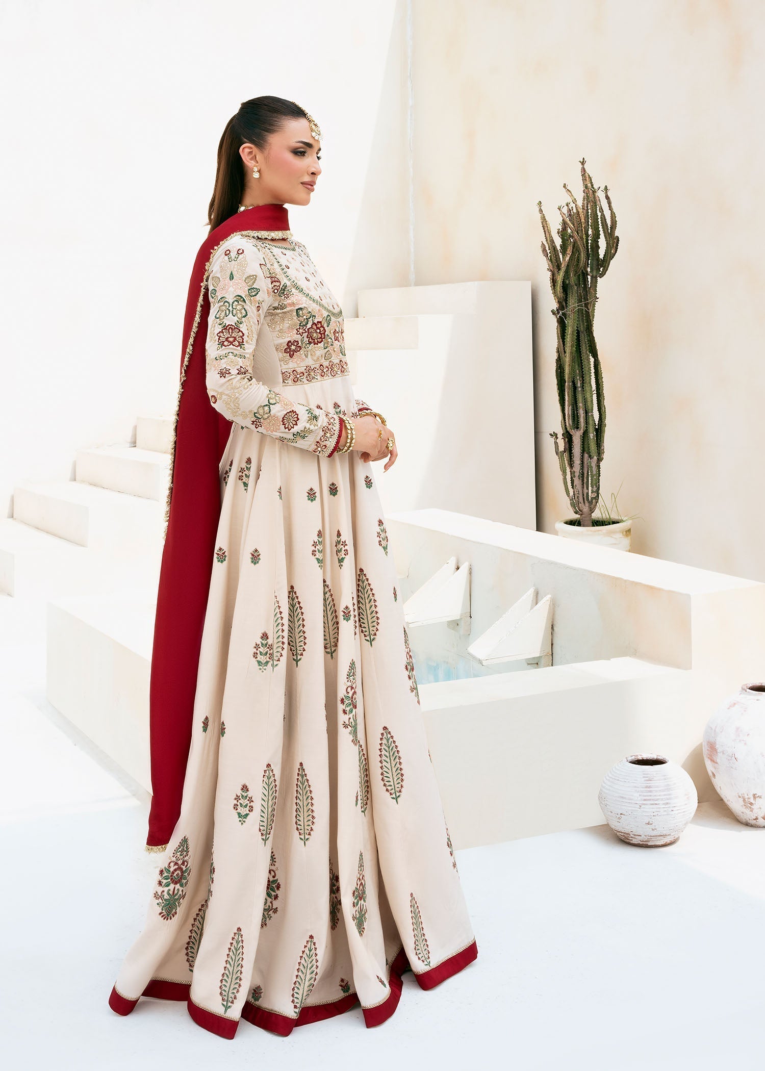 Rang-e-Haya Cheri