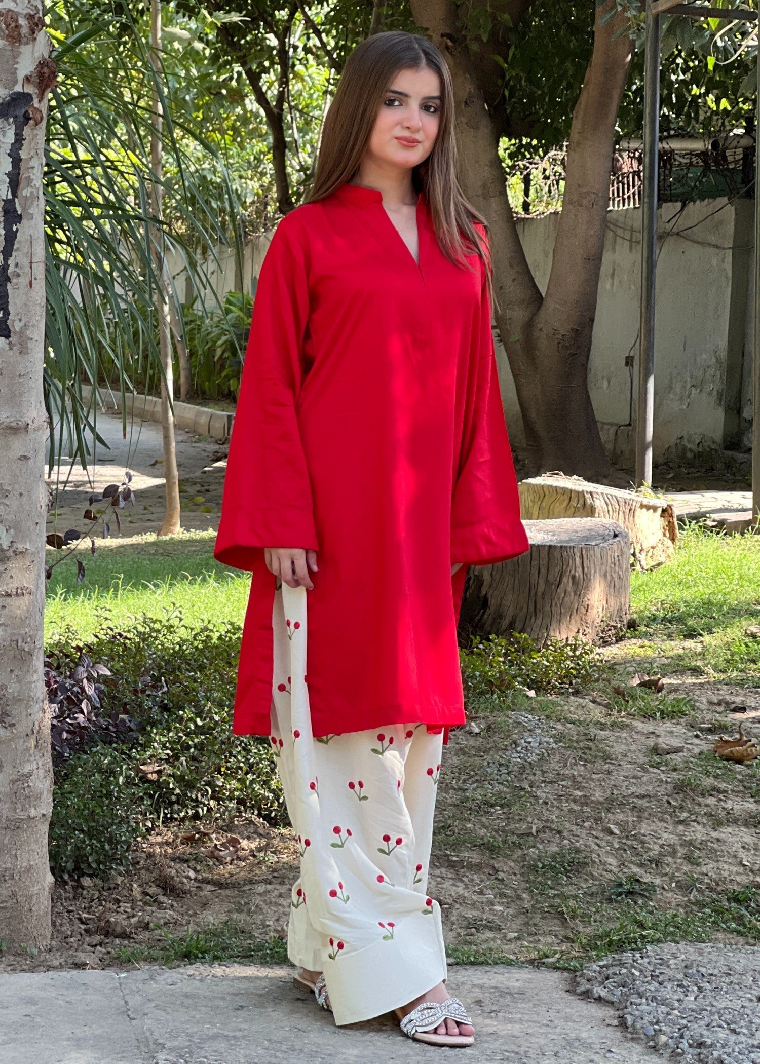 Tehzeeb Libas LAL PARI EMBROIDERED 2PC